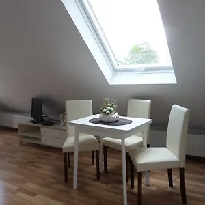 Appartement Flughafenapartement Sky View